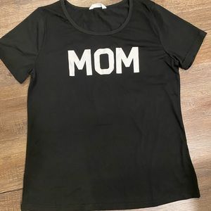 MOM T-shirt size XL